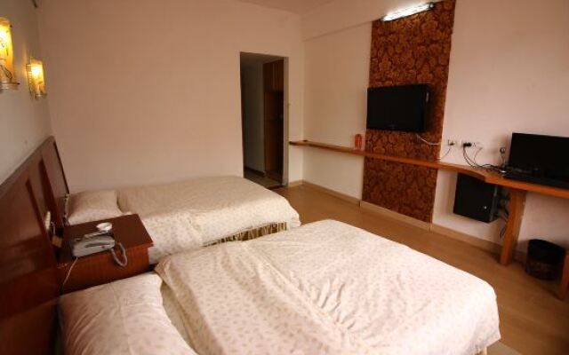 Yingzhou Business Hotel