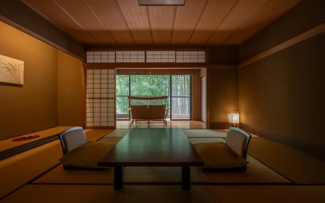 Yamanaka Onsen Kuriya Yasohachi