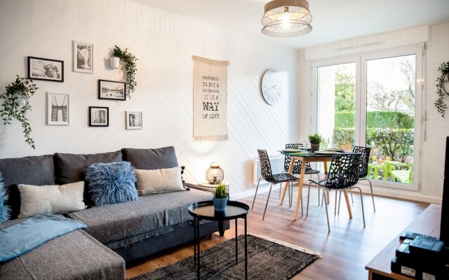 Chic & Cosy Appartement avec Terrasse, Parking Privatif
