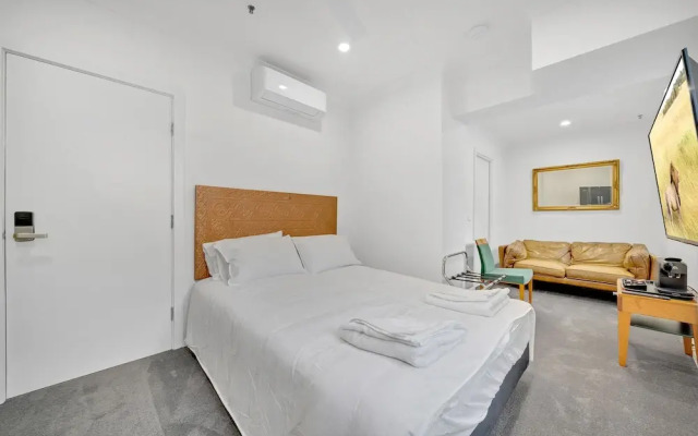 113 Hoddle