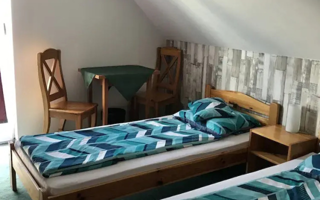 Petit Normandi Bistro  Panzi