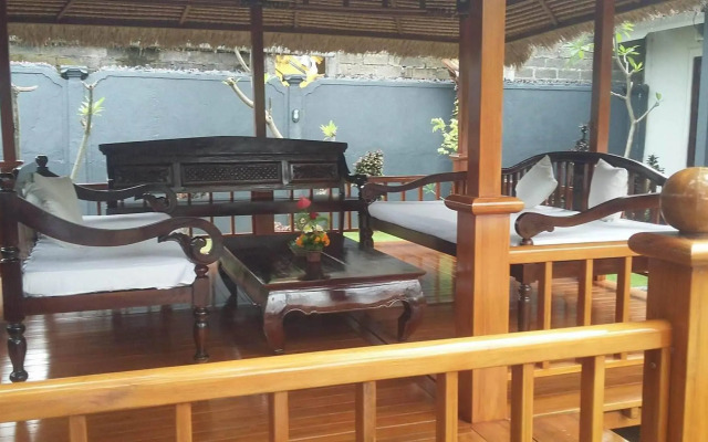 Starlight Hotel Lovina
