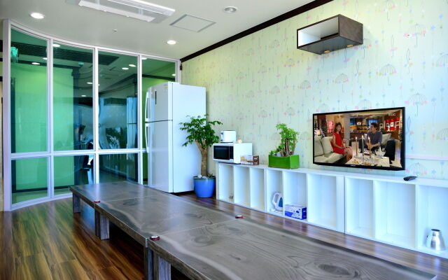 Seom Guesthouse - Hostel