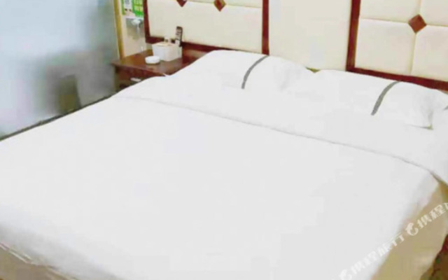 Luoyang Yubo Business Hotel (Wangcheng Park)