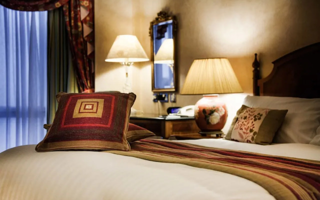 Blunsdon House Hotel