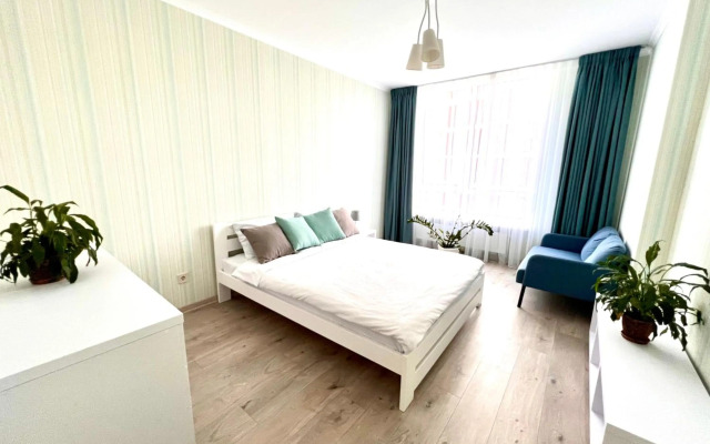 VIP Apartment in a new building in the center