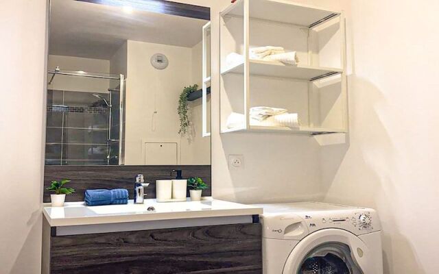Apartment Near University and Airport Paris-orly by Servallgroup