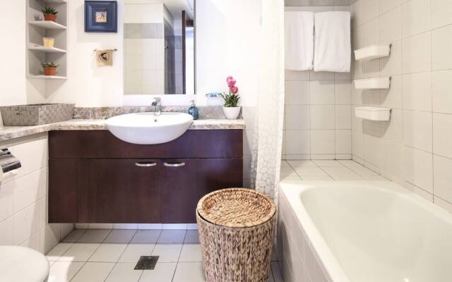 Trendy & Modern 1BR in Marina - Sleeps 4!