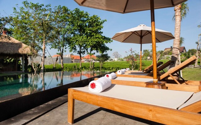 Luxury 12 Bedroom Villa With Private Pool, Bali Villa 2027