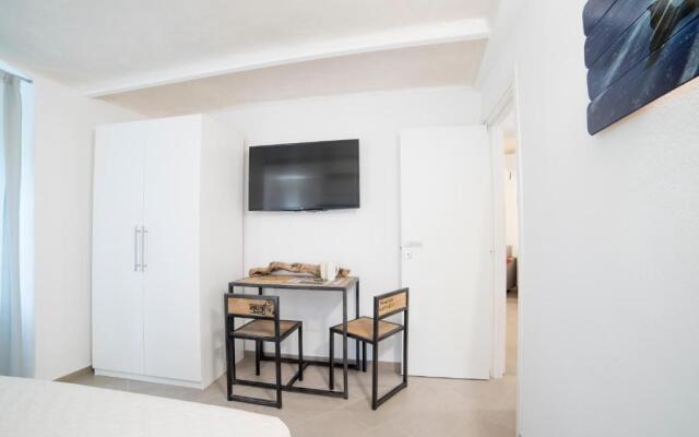 330 Holiday Apartments Manarola