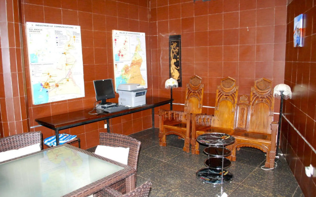YaahoT Hotel