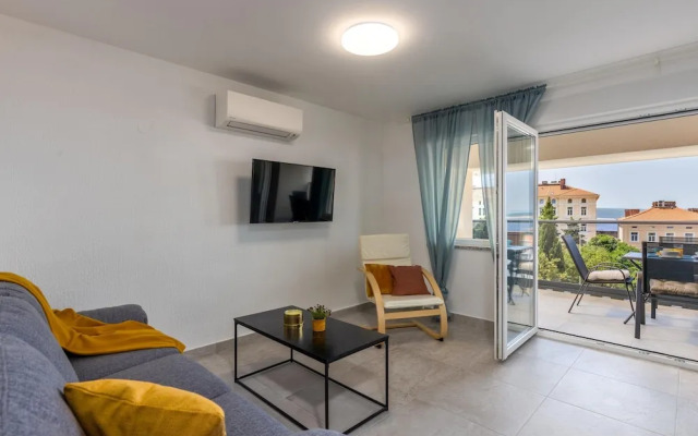 Apartment in Croatia Near Stunning Coastline