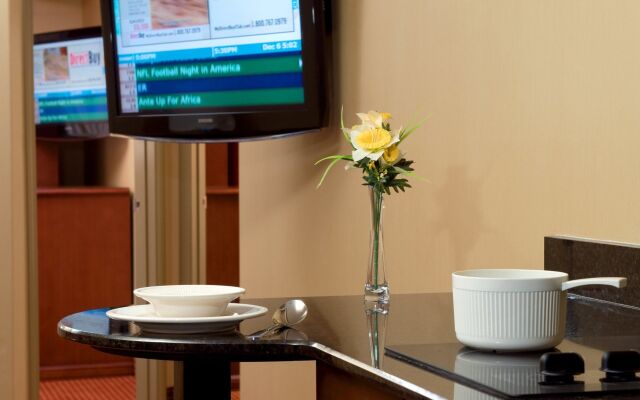 Merit Hotel & Suites