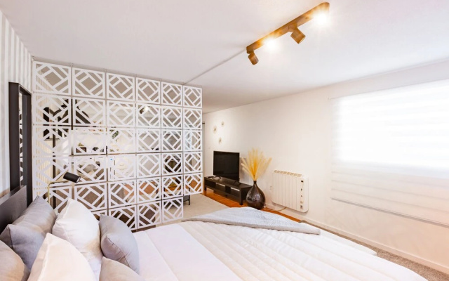 Gaia Elegant Retreat I