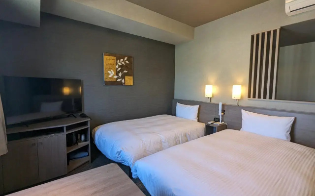 Hotel Route Inn Grand Wakayama Eki Higashiguchi