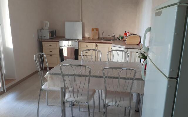 Апартаменты на улице Николая Отрады, 24а