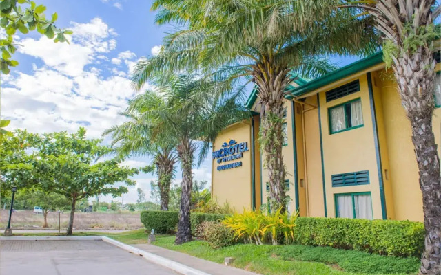 Microtel by Wyndham Cabanatuan