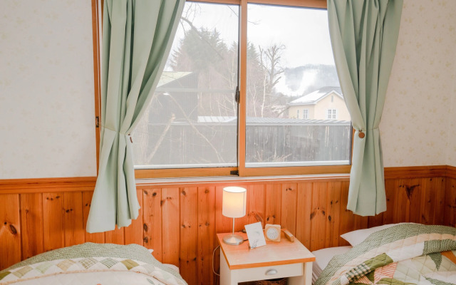 Guesthouse Chaconne Karuizawa
