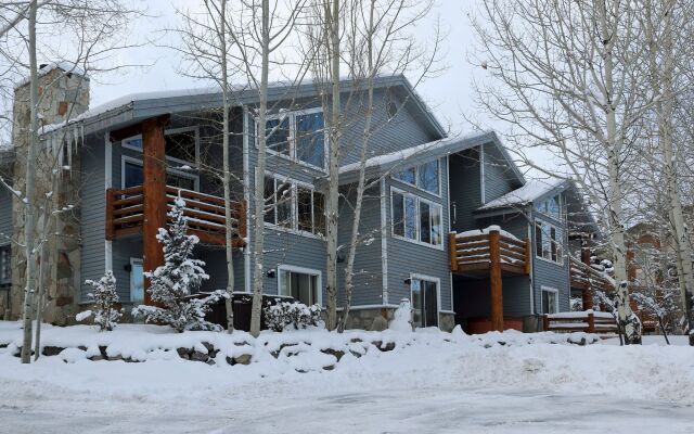 Deer Valley's Signature Collection