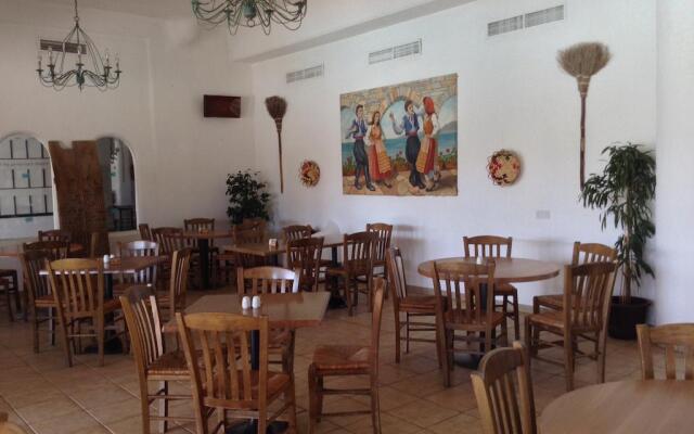 Paphos Gardens Hotel And Apartments
