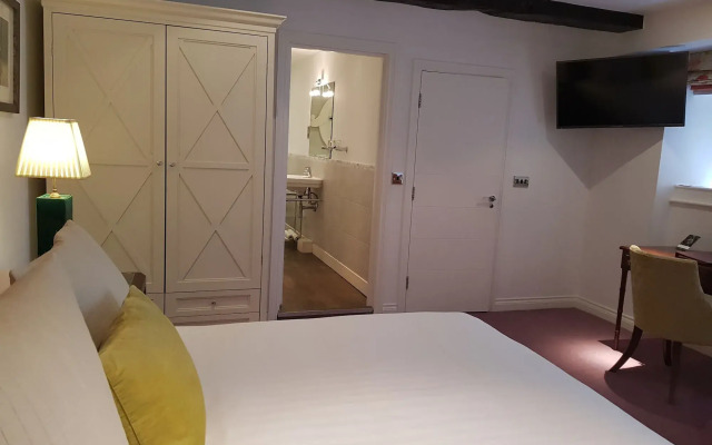 Noel Arms Hotel