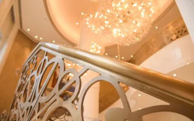 Zhengzhou Yinji Ice and Snow Hotel