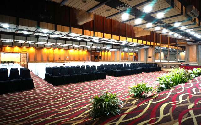 Benakutai Hotel and Apartemen