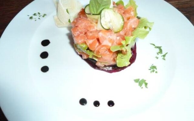 Pavillion du Chateau de Saint Augustin