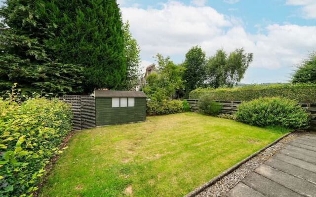 Earnside Cottage - Charming River Views