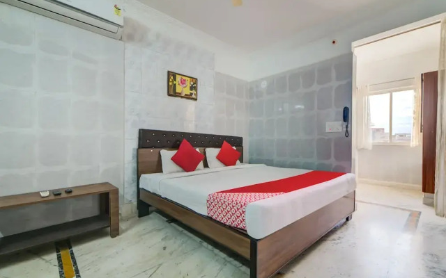 Hotel Golden Pride by OYO Rooms