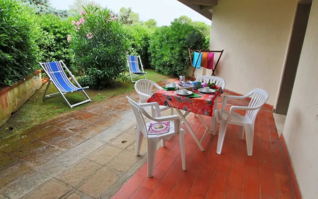 Scenic Holiday Home in Giannella near Beach