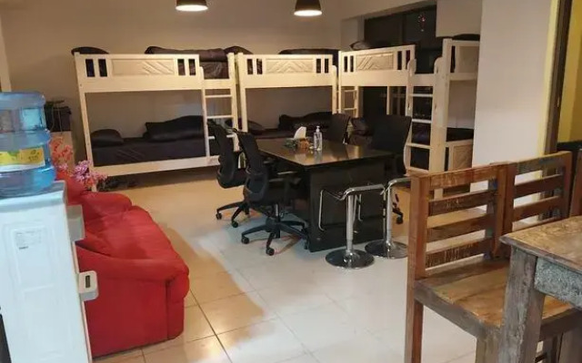 Urban Panda Hostel JBR Dubai