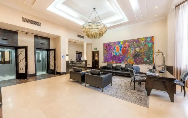 130 Queen's Gate Apartments