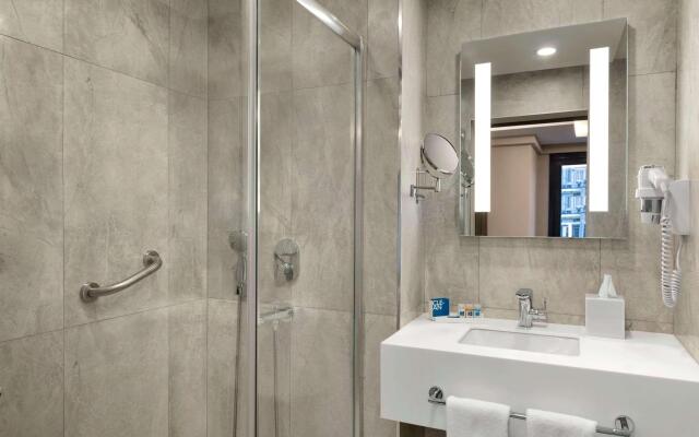 Tryp Bosphorus Taksim Hotel