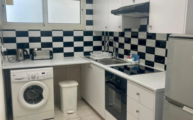Stephanie City Apartments