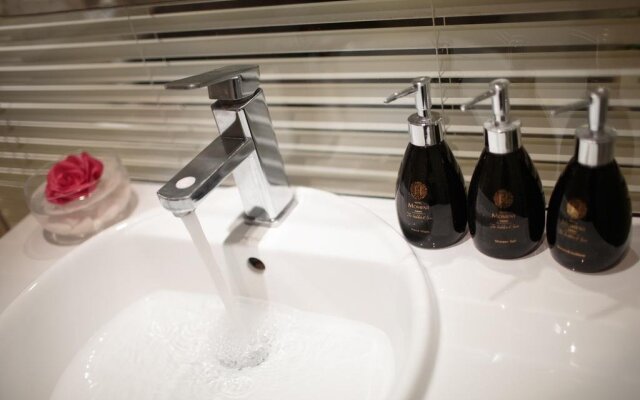 Hanoian Central Hotel & Spa