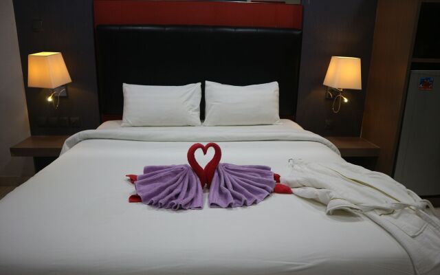 The Centro Hotel & Residence by Orchardz