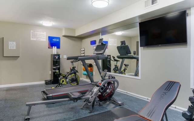 Comfort Inn & Suites Pacific - Auburn