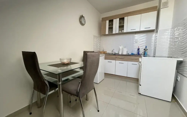 King Peter Apartments