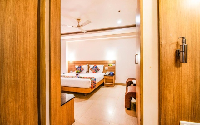 Fabhotel Prime Royal Castle