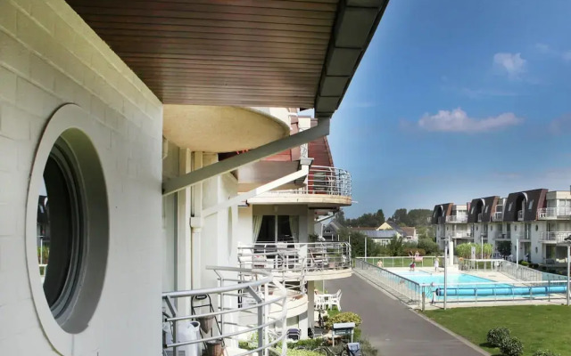Stylish Apartment in Bredene With Pool