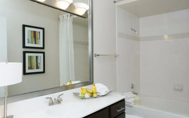 Riverside Suites