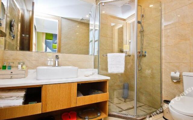 Manrou Hotel