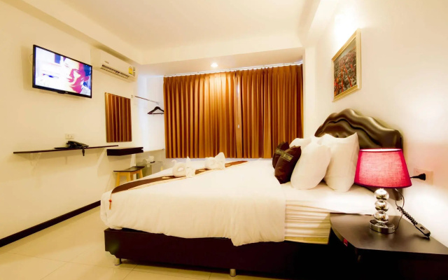 TH Beach Hotel