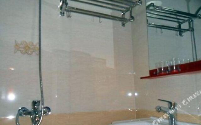 Jinjiang 168 Theme Hostel