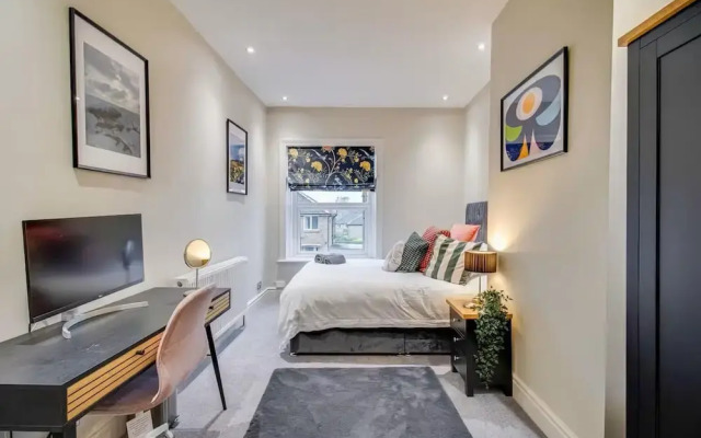 Cosy Walkers Retreat in Meltham Doggie Friendly