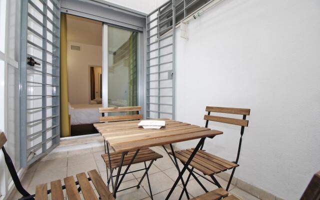 Del Parque Flats Trinidad