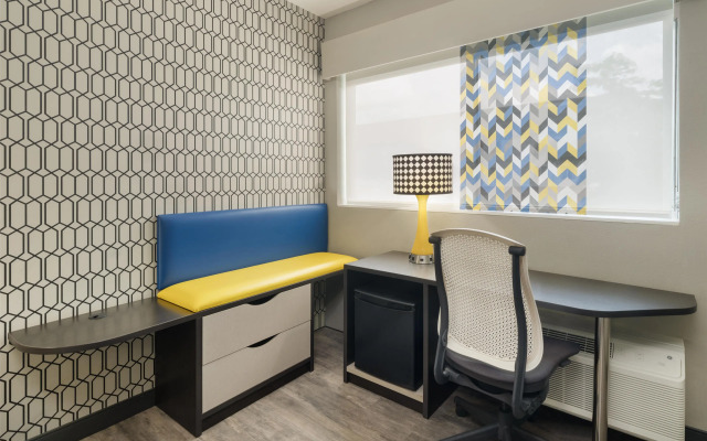 GLō Best Western Tulsa East Route 66