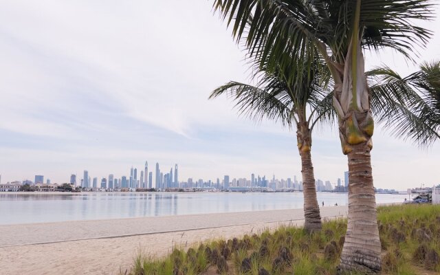 Palm Perfection 3BR with Private Beach