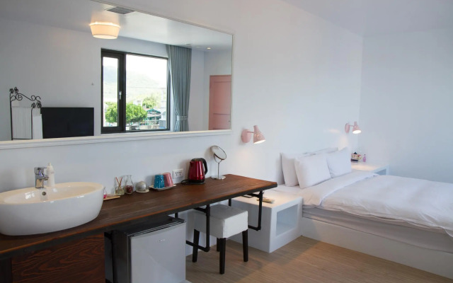 Whilom SeaShoreHotel